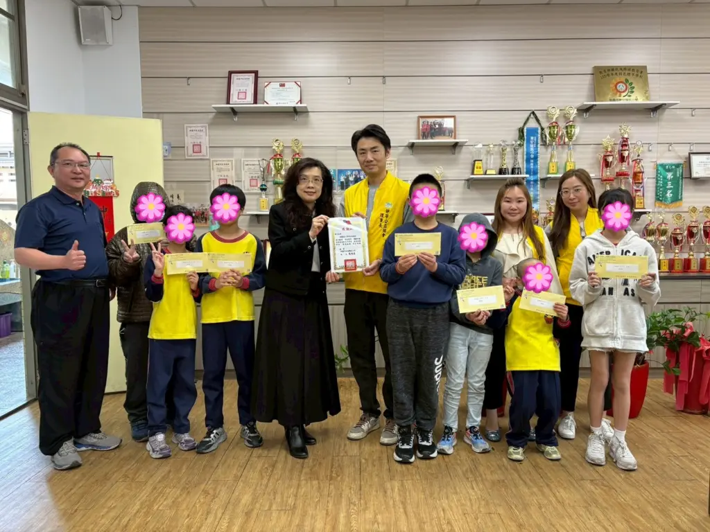 LINE ALBUM 20260317東安國中小、觀音國小 送助養金 260317