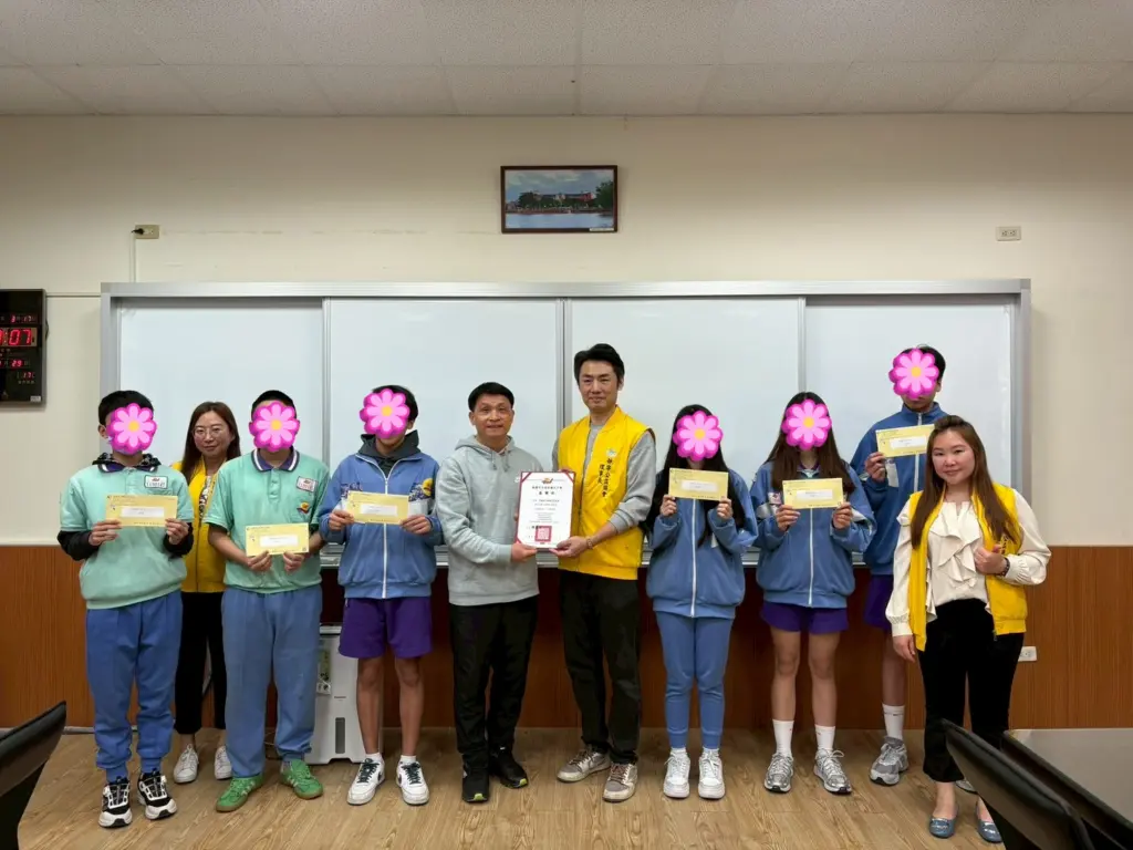 LINE ALBUM 20260317東安國中小、觀音國小 送助養金 260317