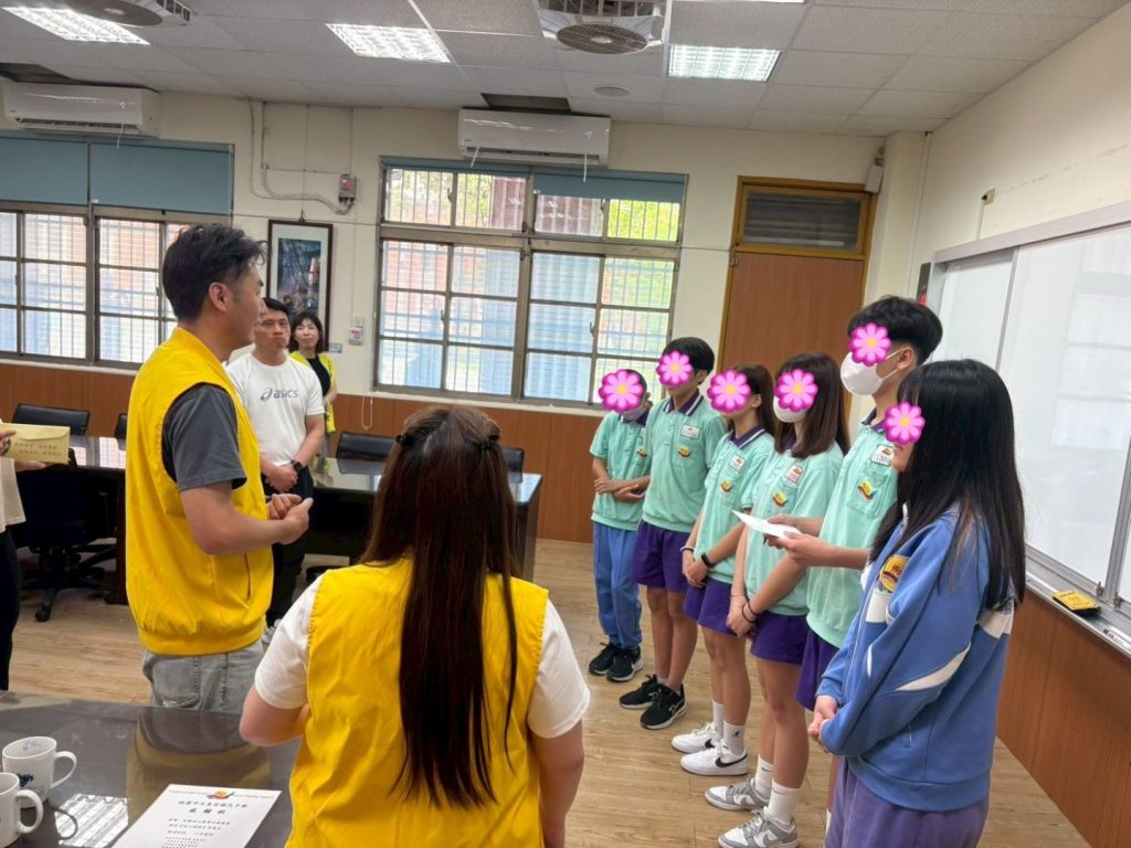 Line album 11462發送助養金東安國中小，觀音國小（4 6月） 250602 27