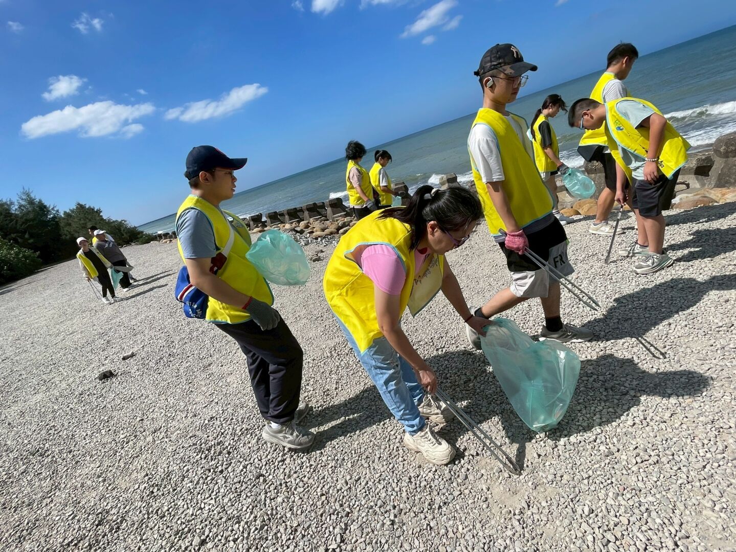 靜寧有愛環境有新‧淨灘活動計劃‧永安漁港‧ 114/10/18 ‧靜寧公益協會