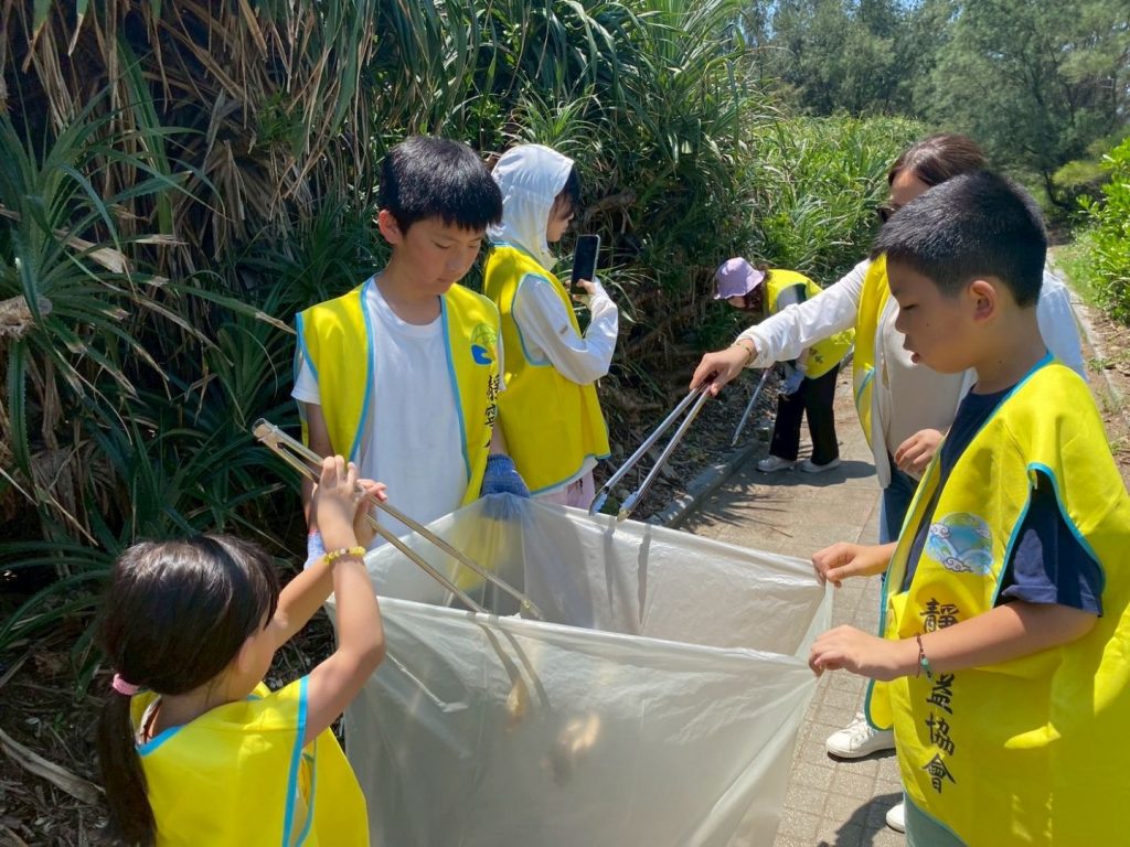 Line album 114517淨灘活動 250519 31