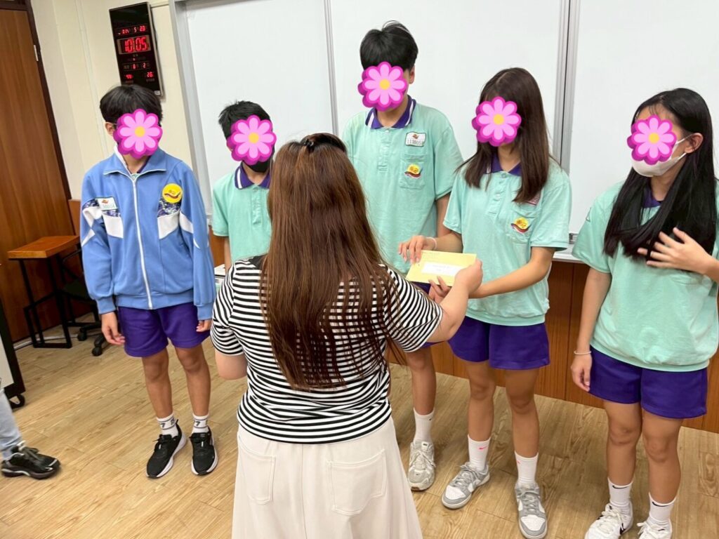 Line album 114923 送助養金 250925 11